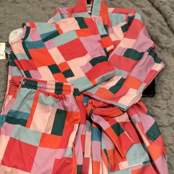 Katydid Colorful Geometric Robe - Picture 10 of 10